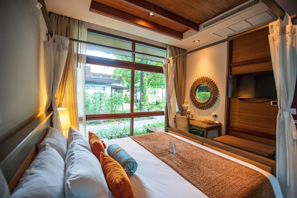 Property photograph of Akira Lipe Resort