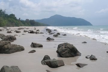 Rocky beach on Ko Tarutao