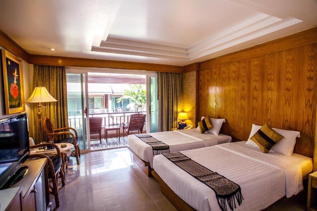 Garden Wing Twin - Bedroom