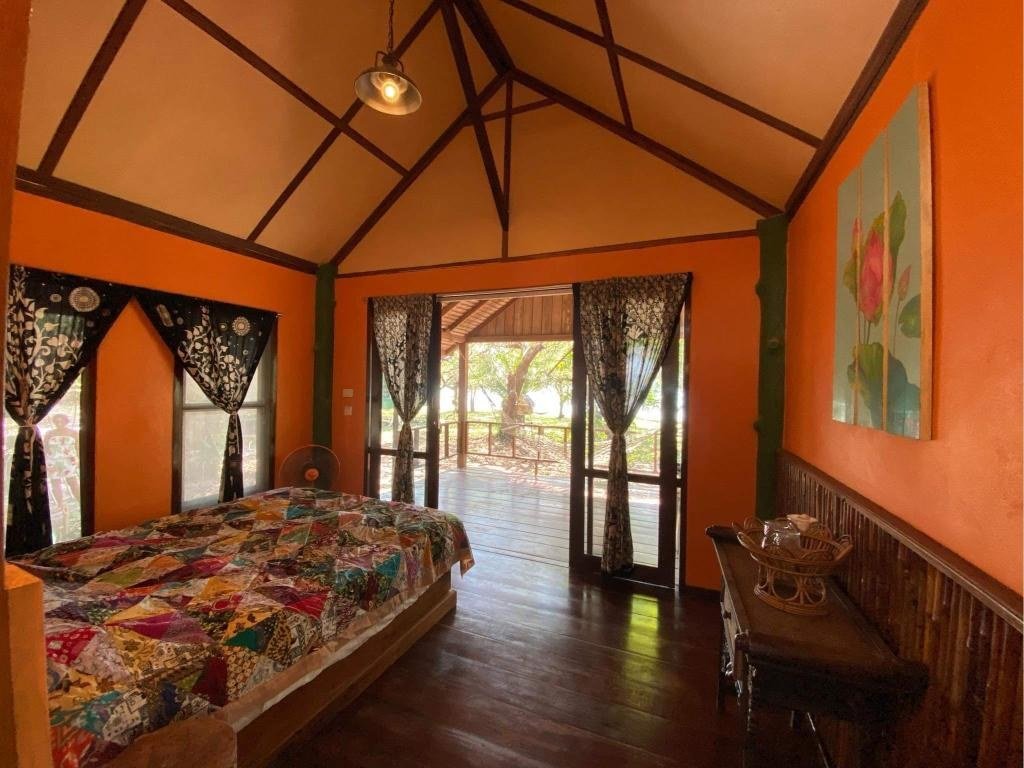 Deluxe Seaview