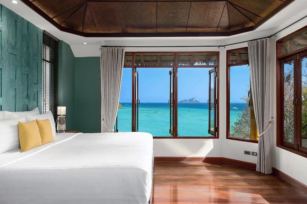 Two Bedroom Oceanview Hillside Pool Villa - Bedroom