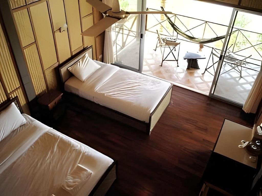 B Row Bungalow